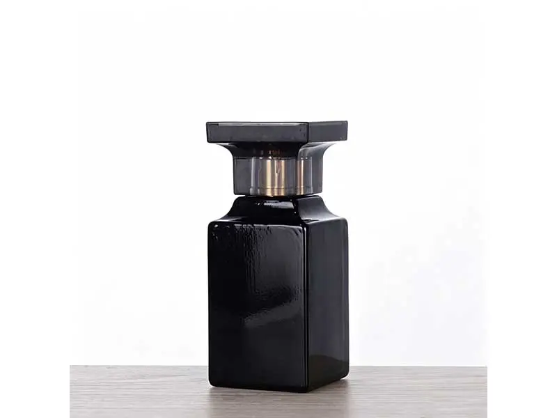 YZ-B012 50ml square glass perfume bottle with black cap – YiZhou Packaging