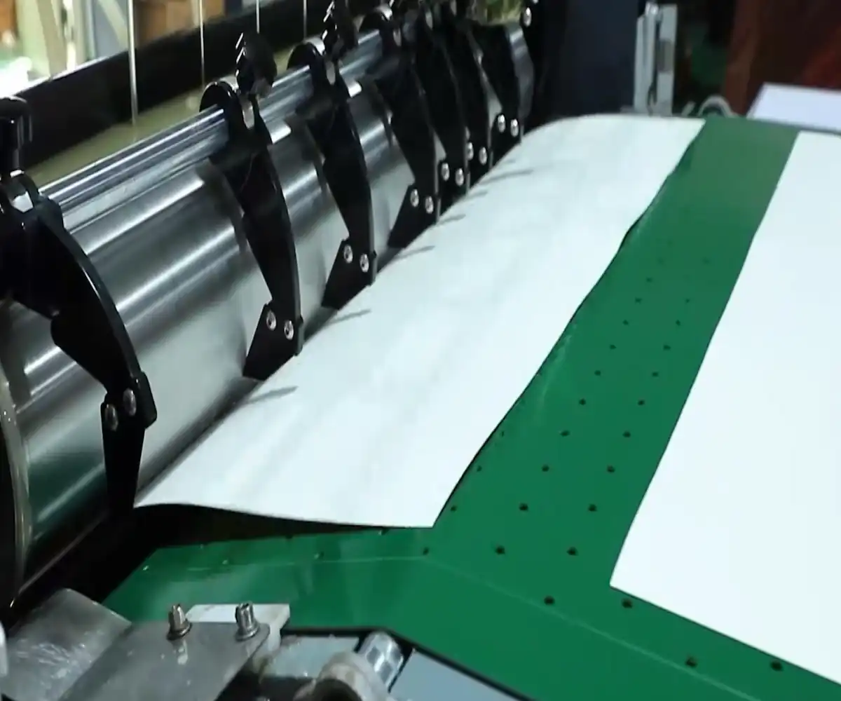 YiZhou Packaging manufactures perfume packaging boxes - automatic production machine
