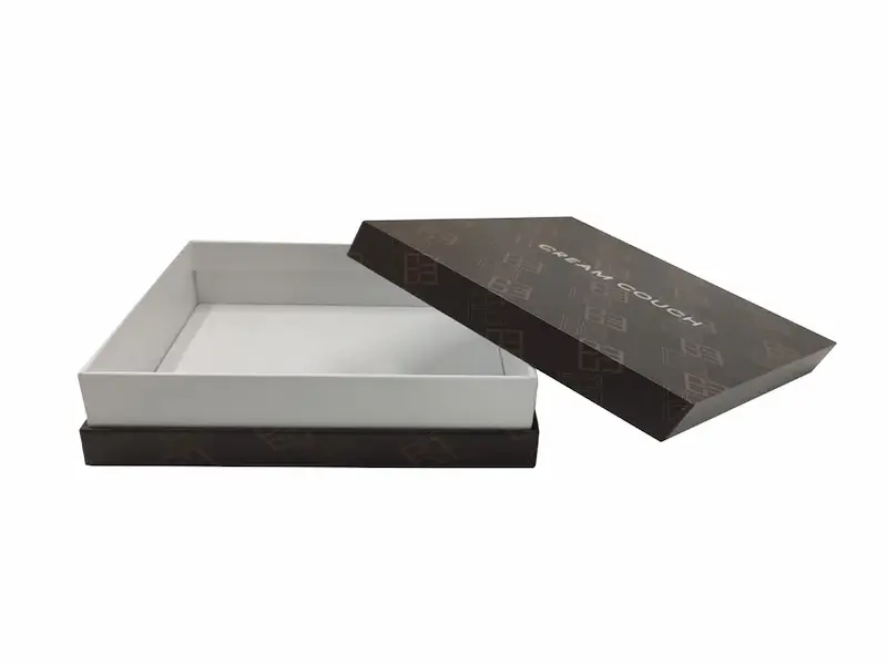 Lid and base boxes with insert